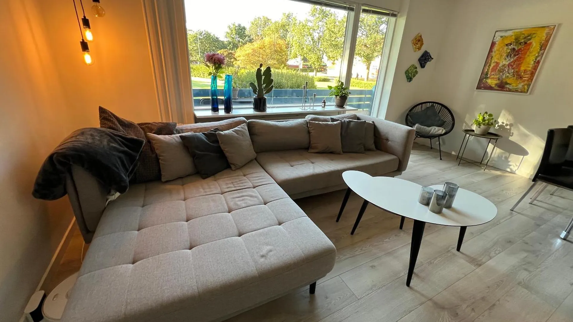Nyrenoveret Lejlighed Med Balkon Og Parkering Esbjerg Denmark