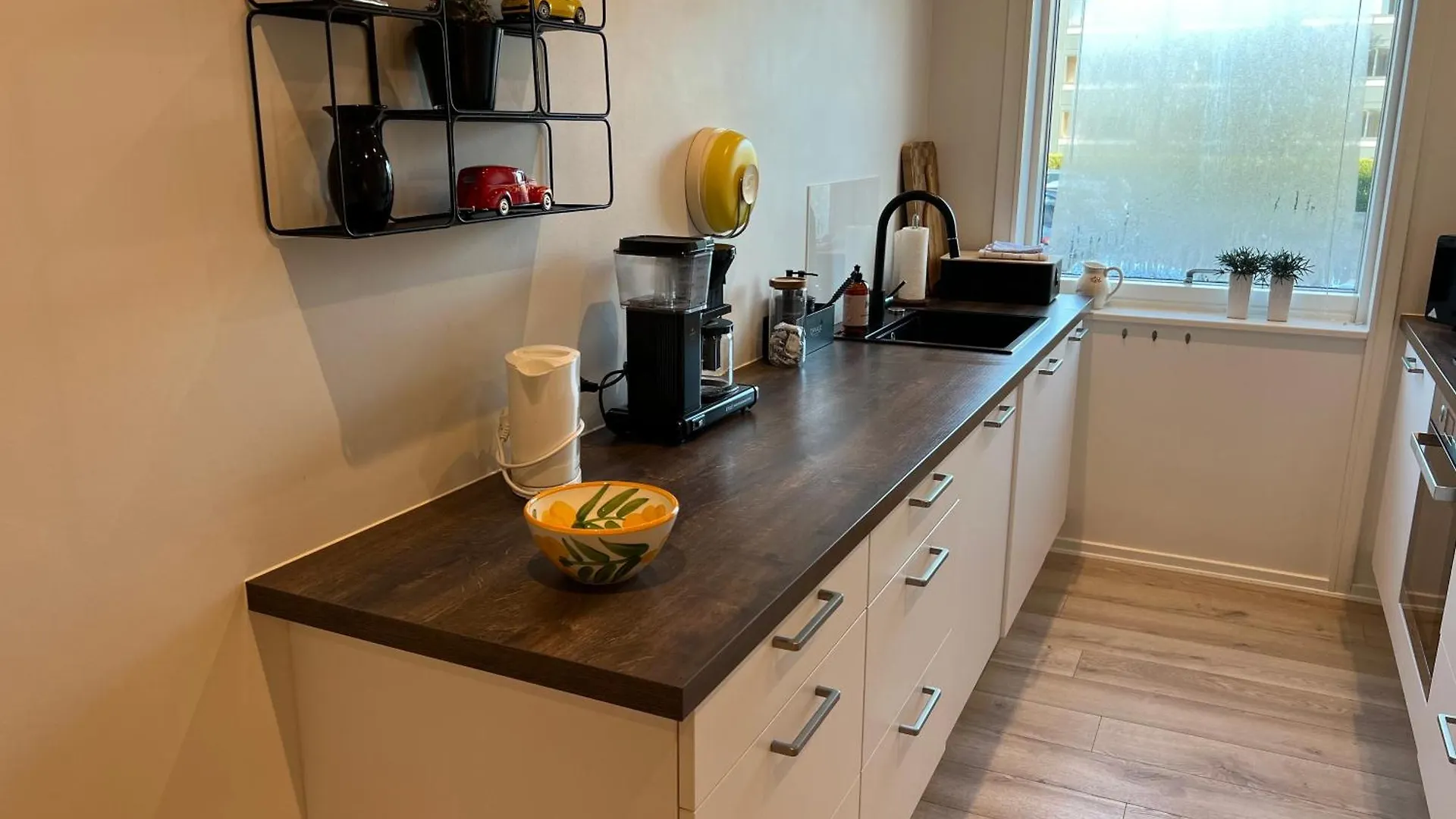 Nyrenoveret Lejlighed Med Balkon Og Parkering Esbjerg Denmark